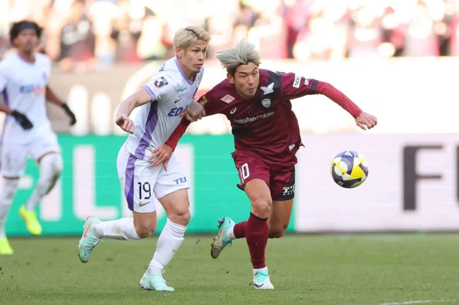 Màn chạm trán khó đoán giữa Sanfrecce Hiroshima vs Vissel Kobe
